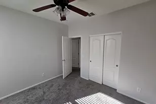 238 N 174th Dr, Goodyear, AZ 85338 - Photo 9