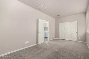 854 W Lowell Dr., San Tan Valley, AZ 85140 - Photo 17