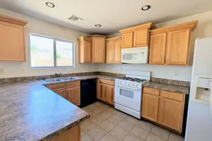 712 W Baldwin Loop, Coolidge, AZ 85128 - Photo 7