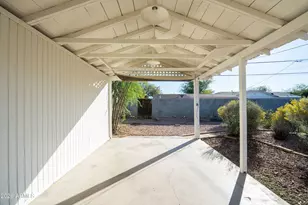 2207 N Edgemere St, Phoenix, AZ 85006 - Photo 41