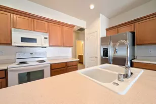 16071 W Gelding Dr, Surprise, AZ 85379 - Photo 19