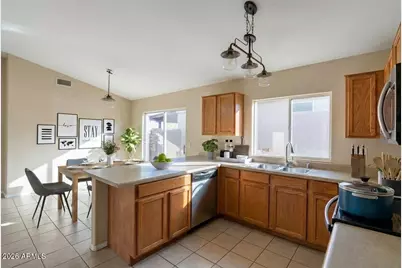 20422 N 30th Place, Phoenix, AZ 85050 - Photo 9