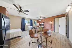 8112 E Monte Vista Rd, Scottsdale, AZ 85257 - Photo 17