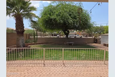 3327 W Leodra Lane, Phoenix, AZ 85041 - Photo 39