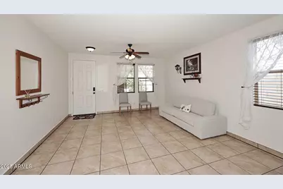 3327 W Leodra Lane, Phoenix, AZ 85041 - Photo 5