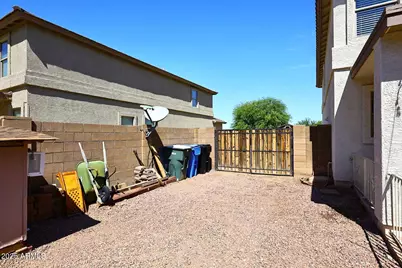 3327 W Leodra Lane, Phoenix, AZ 85041 - Photo 43