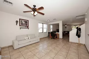 3327 W Leodra Ln, Phoenix, AZ 85041 - Photo 7