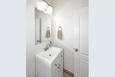 3327 W Leodra Lane, Phoenix, AZ 85041 - Photo 17