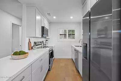 10019 E Mountain View Road #1118, Scottsdale, AZ 85258 - Photo 5