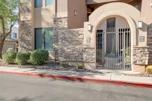 7027 N Scottsdale Rd, Paradise Valley, AZ 85253 - Photo 13