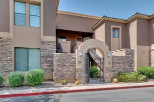 7027 N Scottsdale Rd, Paradise Valley, AZ 85253 - Photo 17