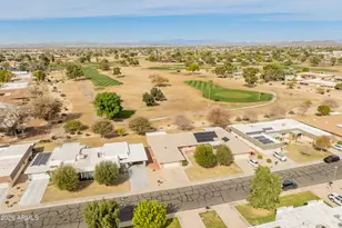 10326 W Highwood Ln, Sun City, AZ 85373 - Photo 5