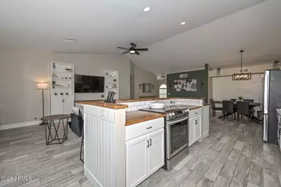 3918 W Calle Lejos --, Glendale, AZ 85310 - Photo 7