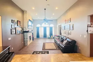 8621 W Via Montoya Dr, Peoria, AZ 85383 - Photo 5