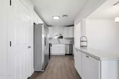 1748 E Monte Vista Road, Phoenix, AZ 85006 - Photo 7