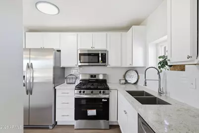 1748 E Monte Vista Road, Phoenix, AZ 85006 - Photo 9