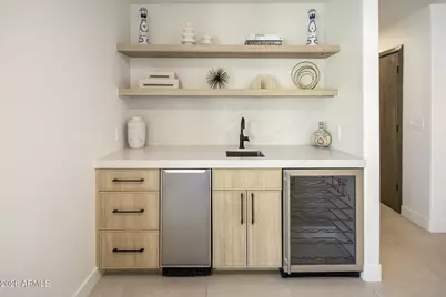 6250 E Charter Oak Road, Scottsdale, AZ 85254 - Photo 15