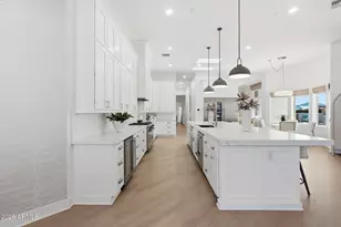 10651 E Cactus Rd, Scottsdale, AZ 85259 - Photo 11