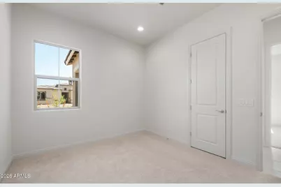 25058 N 170th Drive, Surprise, AZ 85387 - Photo 9