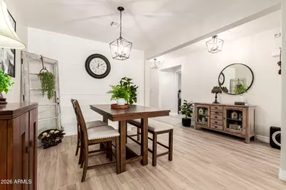 10035 W Patrick Lane, Peoria, AZ 85383 - Photo 11