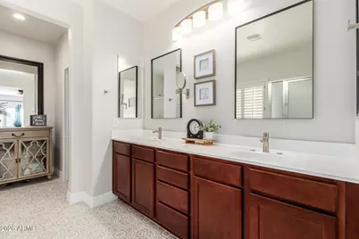 10035 W Patrick Lane, Peoria, AZ 85383 - Photo 15