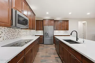 12516 W McLellan Court, Glendale, AZ 85307 - Photo 7