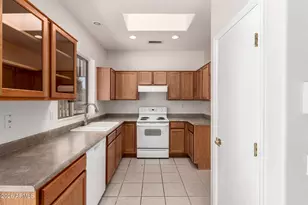 21067 N Sequoia Crest Dr, Surprise, AZ 85387 - Photo 7