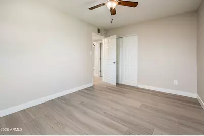 2111 W Solano Drive, Phoenix, AZ 85015 - Photo 19