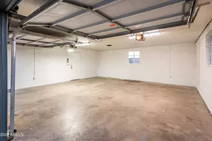 2111 W Solano Dr, Phoenix, AZ 85015 - Photo 29