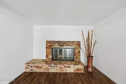 2326 E Mulberry Drive, Phoenix, AZ 85016 - Photo 13