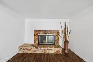 2326 E Mulberry Dr, Phoenix, AZ 85016 - Photo 13