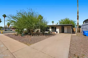 2326 E Mulberry Dr, Phoenix, AZ 85016 - Photo 3