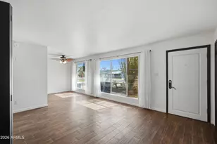 2326 E Mulberry Dr, Phoenix, AZ 85016 - Photo 9