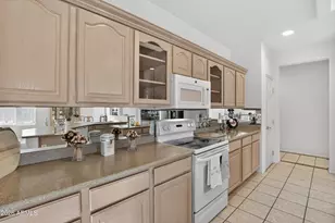15796 W Eucalyptus Ct, Surprise, AZ 85374 - Photo 7