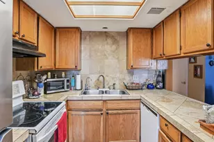 1832 N 52nd St, Phoenix, AZ 85008 - Photo 9