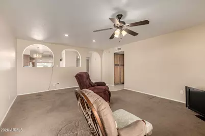 12850 S 50th Way, Phoenix, AZ 85044 - Photo 5