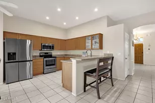 410 W Helena Dr, Phoenix, AZ 85023 - Photo 5