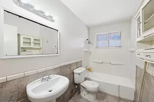 2711 E Glenrosa Ave, Phoenix, AZ 85016 - Photo 9