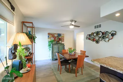 8135 N Central Avenue #12, Phoenix, AZ 85020 - Photo 11