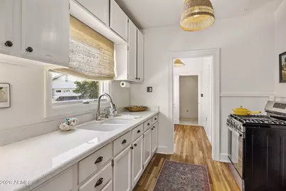 29 W Wilshire Drive, Phoenix, AZ 85003 - Photo 3