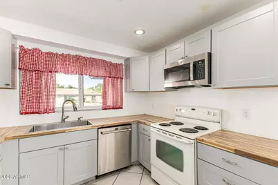 10207 N 51st Drive, Glendale, AZ 85302 - Photo 15