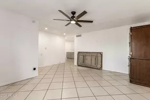 10207 N 51st Dr, Glendale, AZ 85302 - Photo 7