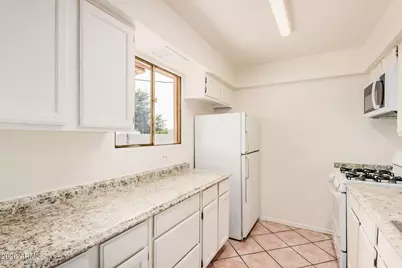 7937 W Pinchot Avenue, Phoenix, AZ 85033 - Photo 15