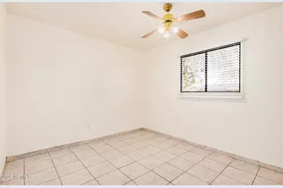 7937 W Pinchot Avenue, Phoenix, AZ 85033 - Photo 19