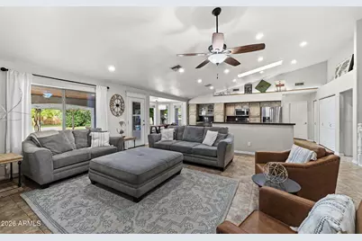 1822 E Lexington Avenue N, Gilbert, AZ 85234 - Photo 9