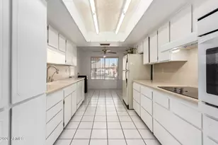 9719 W Newport Dr, Sun City, AZ 85351 - Photo 15