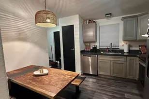 18245 North 21st St, Phoenix, AZ 85022 - Photo 9