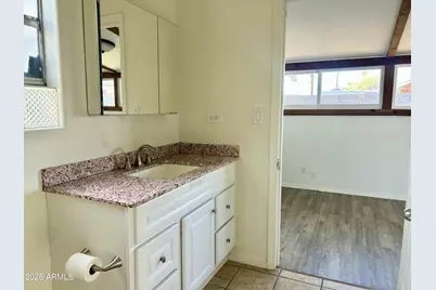 5545 W State Avenue, Glendale, AZ 85301 - Photo 11