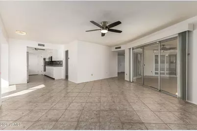 9611 W Terrace Lane, Sun City, AZ 85373 - Photo 13