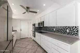 9611 W Terrace Ln, Sun City, AZ 85373 - Photo 17